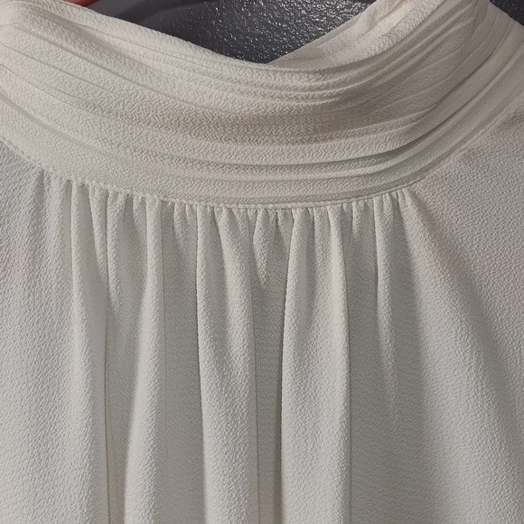 Elegant White Women's Top with Ruffle Sleeves - Picture 5 of 8